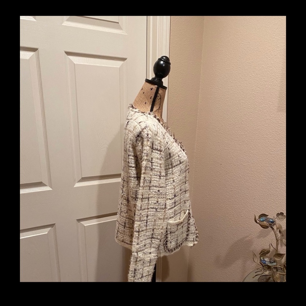Women's Cream Tweed Jacket - Picture 7 of 8